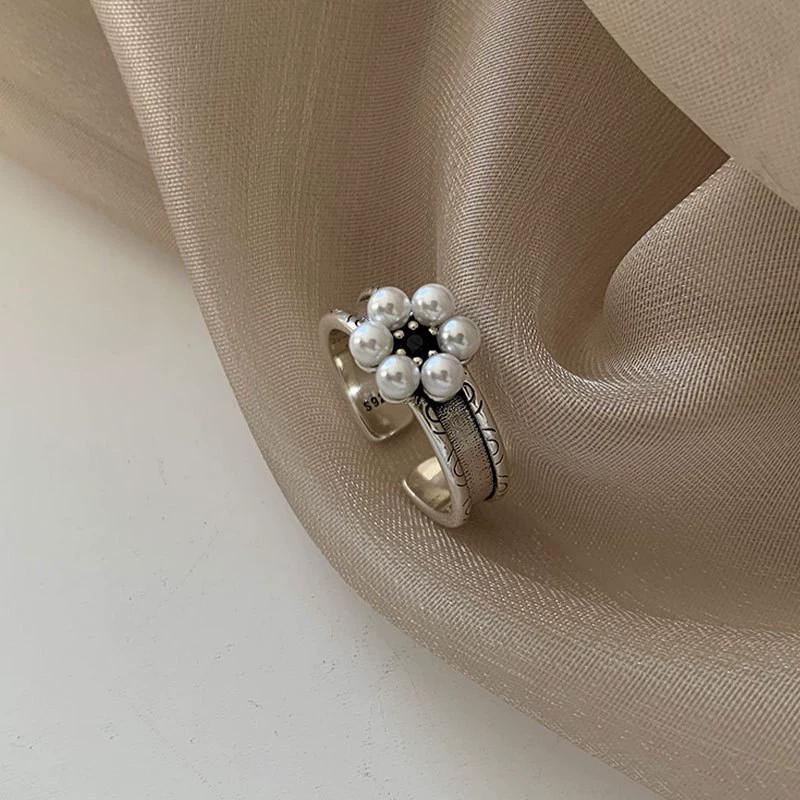 Sweet Cool Korean Pearls Cuff Finger Rings For Women Girl Fashion New Jewelry Gift Party Wedding anillos mujer resizable
Sweet Cool Korean Pearls Cuff Finger Rings For Women Girl Fashion New Jewelry Gift Party Wedding anillos mujer resizable