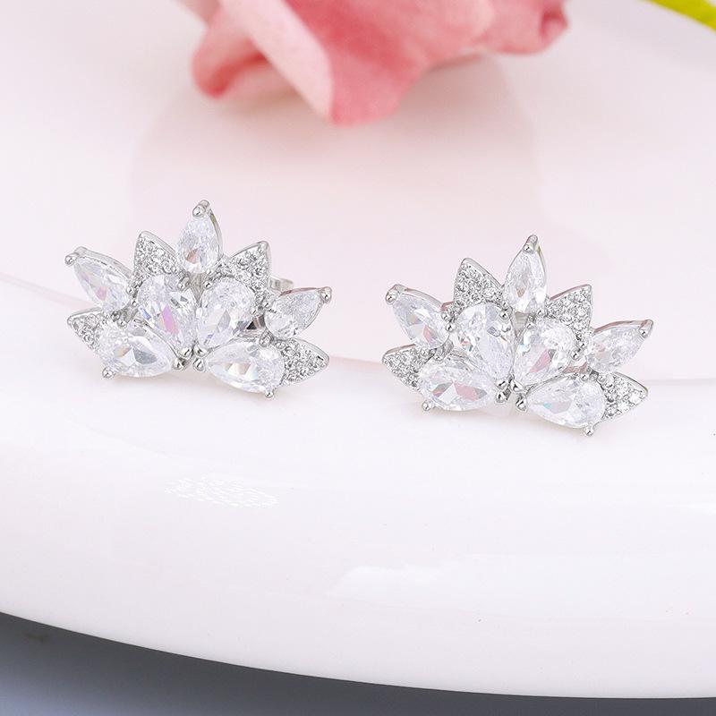 Trendy Zircon Luxury Earrings & Ear Studs from Europe & America 24K Gold
Trendy Zircon Luxury Earrings & Ear Studs from Europe & America 24K Gold