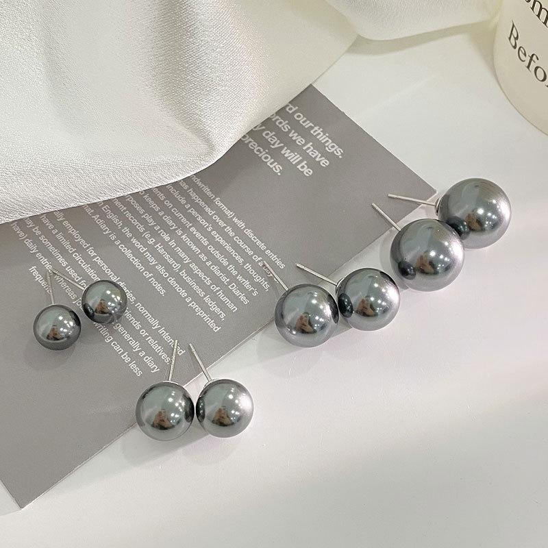 Pearl Earrings Are Simple and High-end Earrings Everyday Commuting Multiple Versatile Women
Pearl Earrings Are Simple and High-end Earrings Everyday Commuting Multiple Versatile Women