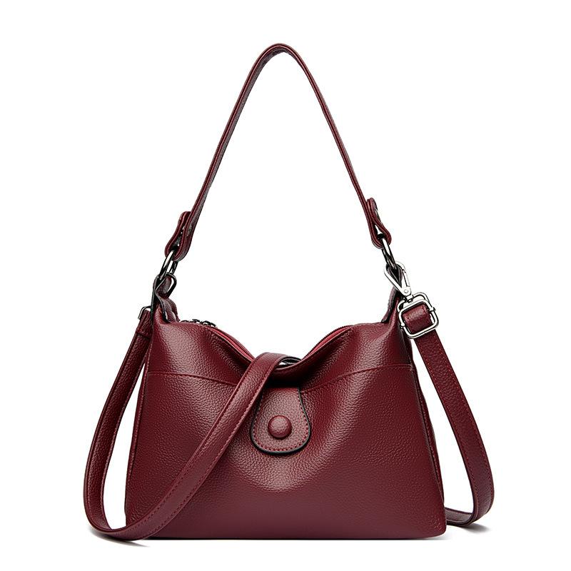 Модная и универсальная сумка большой вместимости через плечо из мягкой кожи красный
Модная и универсальная сумка большой вместимости через плечо из мягкой кожи красный