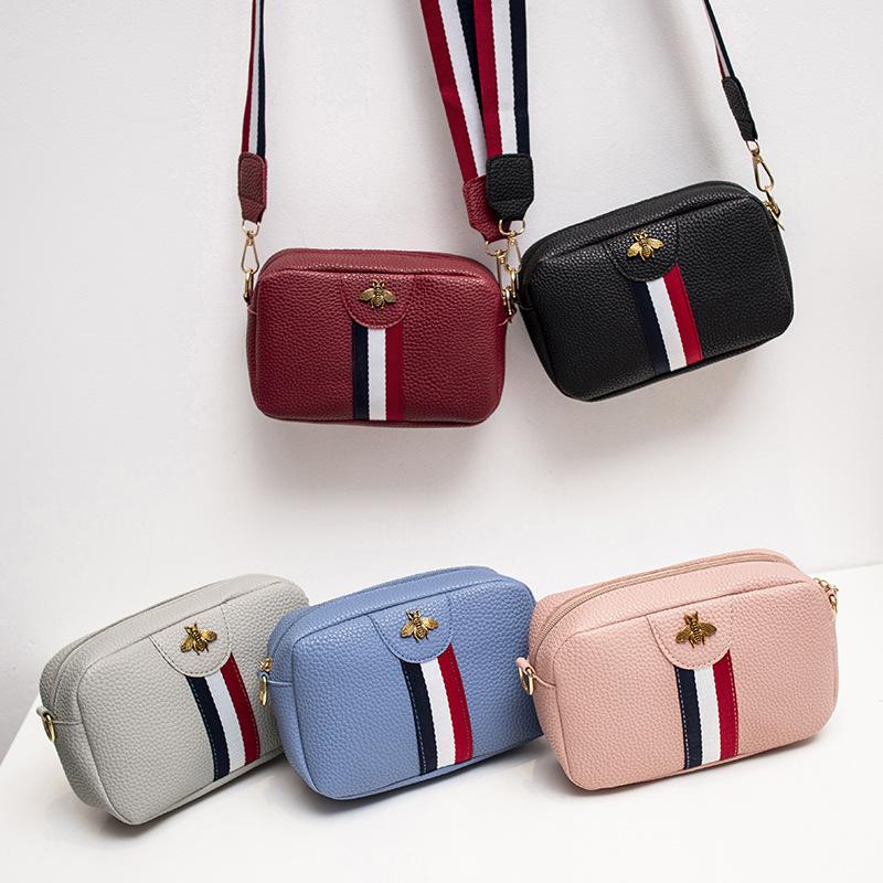 Japanese and Korean New Women s Bag Casual Square Bag One Shoulder Crossbody Bag Small Fresh Ribbon Mobile Phone Bag
Japanese and Korean New Women s Bag Casual Square Bag One Shoulder Crossbody Bag Small Fresh Ribbon Mobile Phone Bag