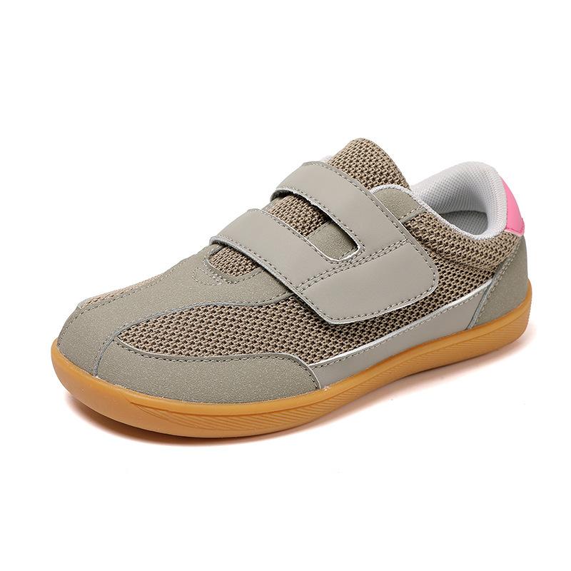 New children s shoes flat-soled single shoes retro soft-soled Velcro casual sports shoes soft-soled 38 хакі
New children s shoes flat-soled single shoes retro soft-soled Velcro casual sports shoes soft-soled 38 хакі