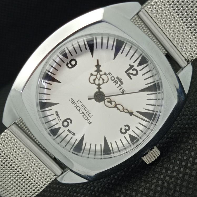 ВОССТАНОВЛЕННЫЕ ШВЕЙЦАРСКИЕ МУЖСКИЕ НАРУЧНЫЕ ЧАСЫ FORTIS WINDING СЕРЕБРЯНЫЙ ЦИФЕРБЛАТ 622b-a416663-2 lot622b-a416663
ВОССТАНОВЛЕННЫЕ ШВЕЙЦАРСКИЕ МУЖСКИЕ НАРУЧНЫЕ ЧАСЫ FORTIS WINDING СЕРЕБРЯНЫЙ ЦИФЕРБЛАТ 622b-a416663-2 lot622b-a416663