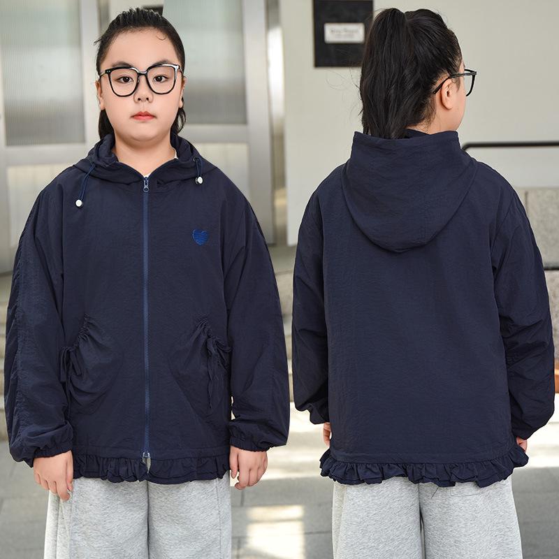 Plus Size Girls Hooded Windbreaker for Spring/Autumn - Trendy, Windproof Outerwear for Older Children Size 150 (75-90 kg)
Plus Size Girls Hooded Windbreaker for Spring/Autumn - Trendy, Windproof Outerwear for Older Children Size 150 (75-90 kg)