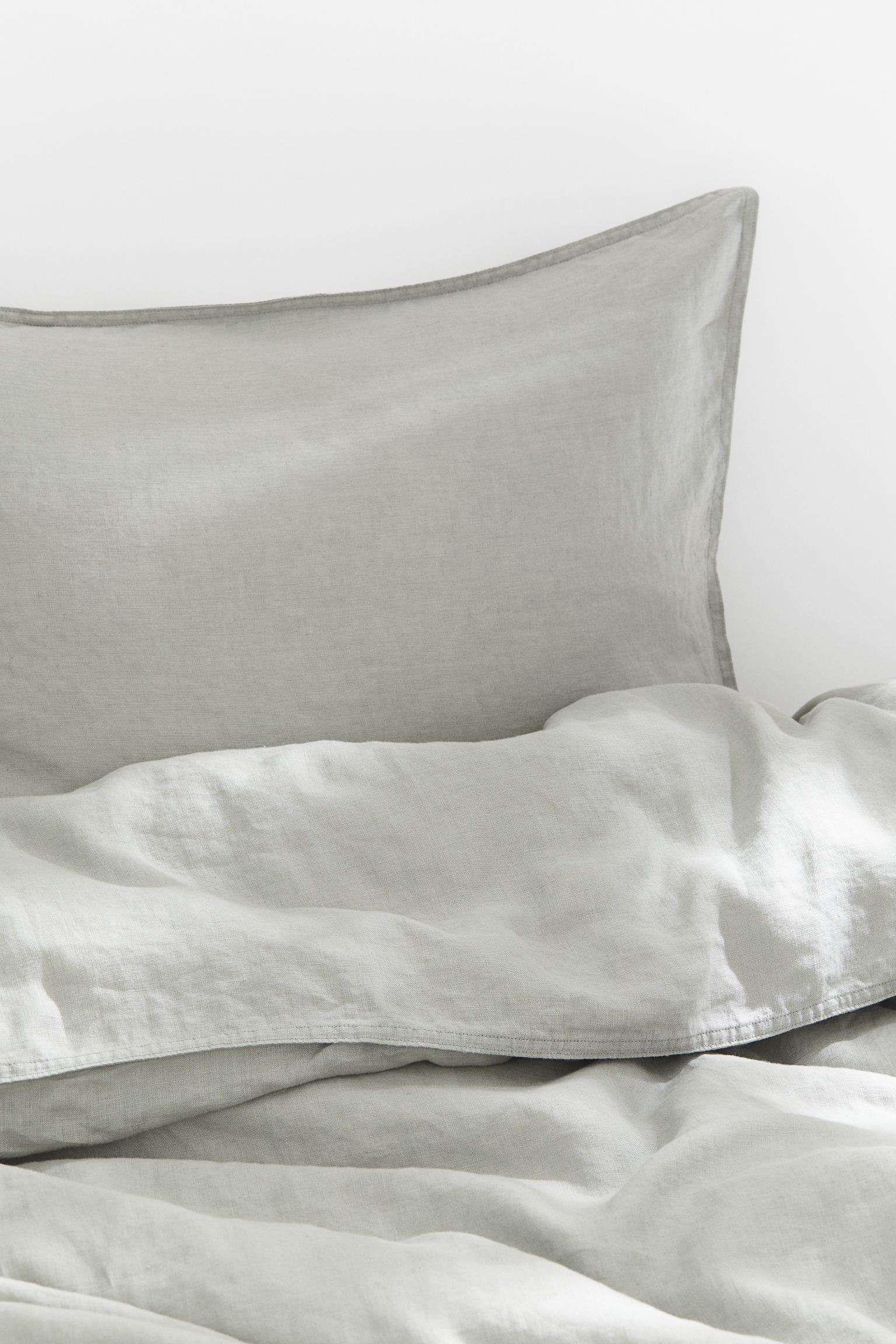 Льняной комплект пододеяльников
Льняной комплект пододеяльников