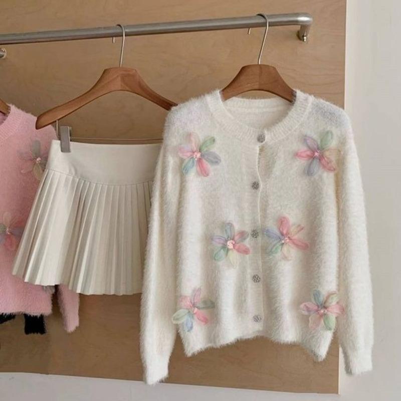 Flower women s cardigan Solid color long sleeved womens knitted sweater Round neck button Korean style slim fit woman top onesize білий
Flower women s cardigan Solid color long sleeved womens knitted sweater Round neck button Korean style slim fit woman top onesize білий