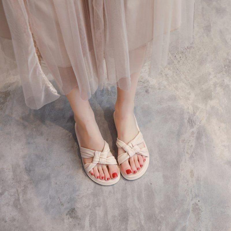 New Style Soft Leather Sole Women s Versatile Beach Slippers, One-piece Onsole Shoes 40 бежевий
New Style Soft Leather Sole Women s Versatile Beach Slippers, One-piece Onsole Shoes 40 бежевий