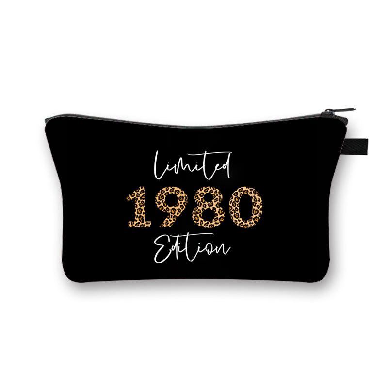 Fashion Limited 1986 Edition Print Makeup Bag Vintage 1980 To 1989 Year Design Theme Travel Toiletry Organizer Case Cosmetic Bag
Fashion Limited 1986 Edition Print Makeup Bag Vintage 1980 To 1989 Year Design Theme Travel Toiletry Organizer Case Cosmetic Bag