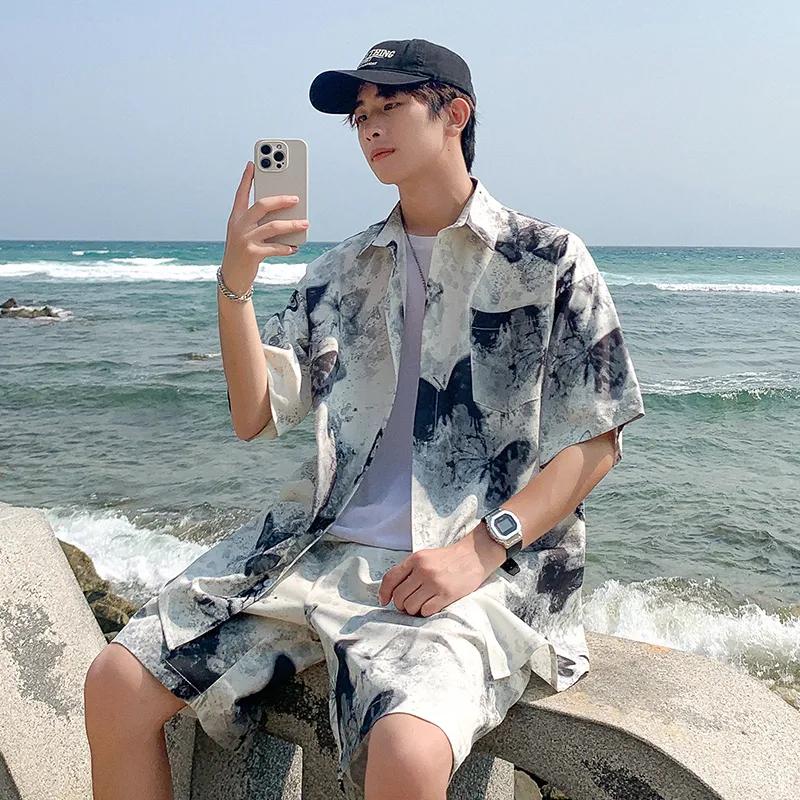 Summer New Style Beach Versatile Half-sleeved Suit Men s Tie-dyed Short-sleeved Floral Shirt L серый
Summer New Style Beach Versatile Half-sleeved Suit Men s Tie-dyed Short-sleeved Floral Shirt L серый