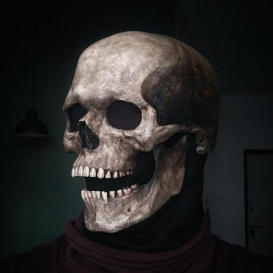 Mike s new mask is a movable skull mask, a Halloween skull with a movable headgear Dark-colored skull
Mike s new mask is a movable skull mask, a Halloween skull with a movable headgear Dark-colored skull