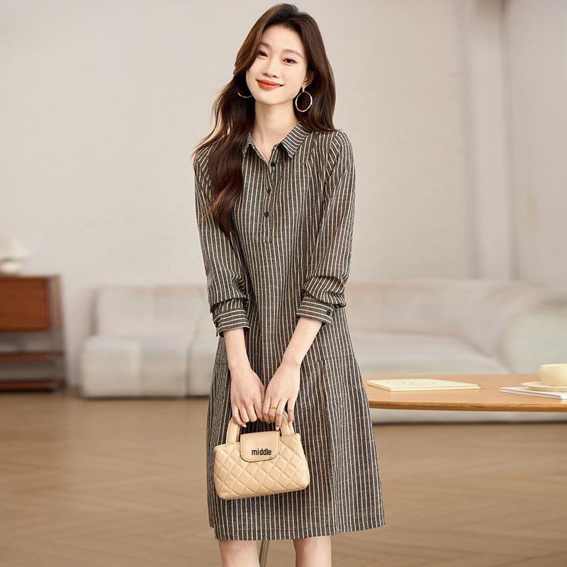 Женское платье-рубашка из хлопка и льна в полоску с длинным рукавом - Удобный, модный свободный крой для весны 2025 XXXL
Женское платье-рубашка из хлопка и льна в полоску с длинным рукавом - Удобный, модный свободный крой для весны 2025 XXXL