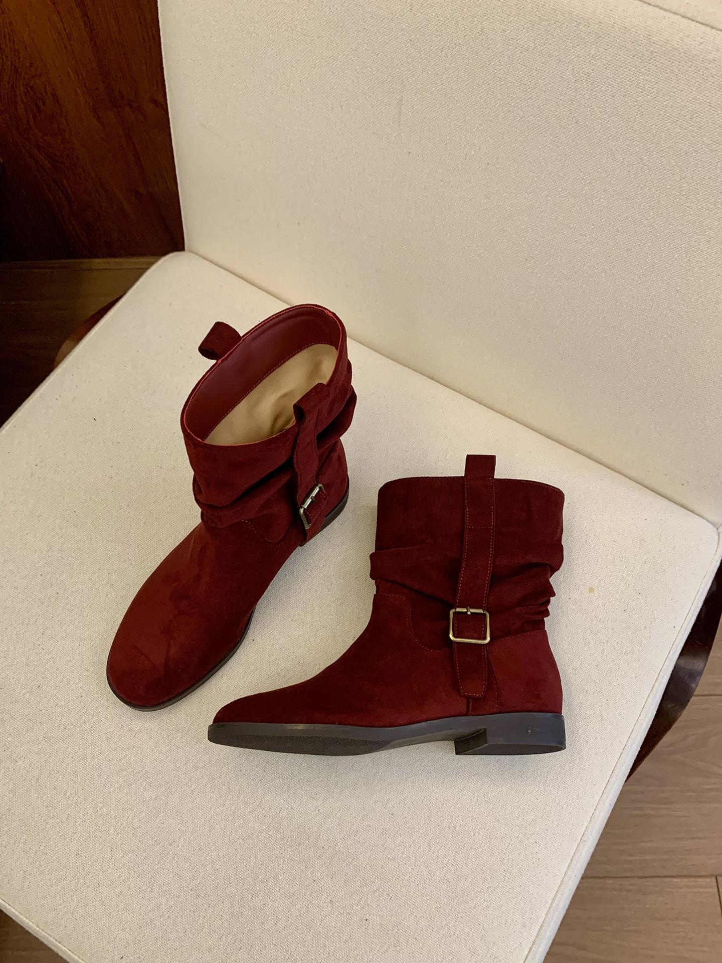 Retro niche red mid-tube Martin boots women s boots 2025 new autumn single boots western fashion stacked short boots 35 красный
Retro niche red mid-tube Martin boots women s boots 2025 new autumn single boots western fashion stacked short boots 35 красный