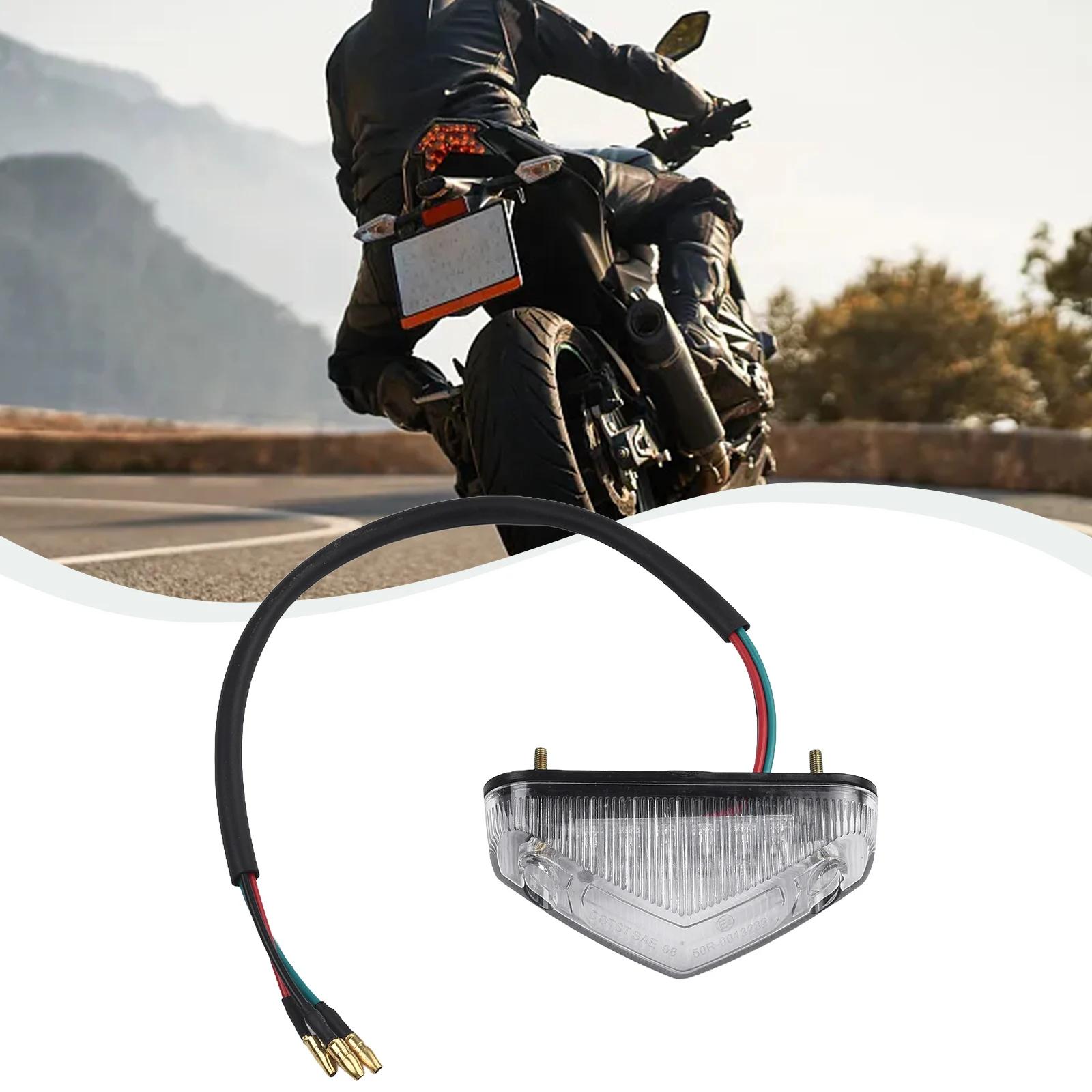 12V 12 LEDs Motorcycle Tail Rear Light Lamp Taillight Motor Brake Stop Lights License Plate Light Motorbike Replacement Part белый
12V 12 LEDs Motorcycle Tail Rear Light Lamp Taillight Motor Brake Stop Lights License Plate Light Motorbike Replacement Part белый
