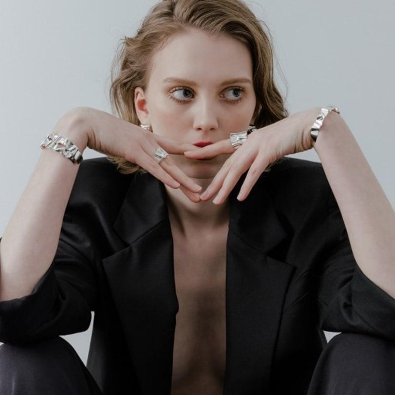 STILL INSTANT Flow and other flow B 02 Bracelet 02
STILL INSTANT Flow and other flow B 02 Bracelet 02