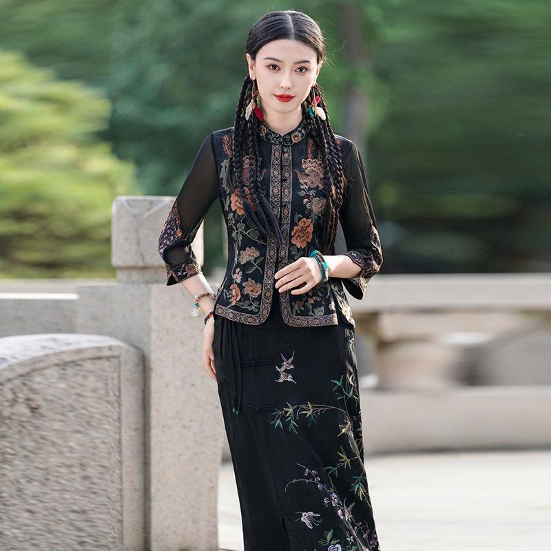 Женский ретро этнический жаккардовый вышитый жилет на осень 2024 года с застежкой-лягушкой XXXL чёрный
Женский ретро этнический жаккардовый вышитый жилет на осень 2024 года с застежкой-лягушкой XXXL чёрный