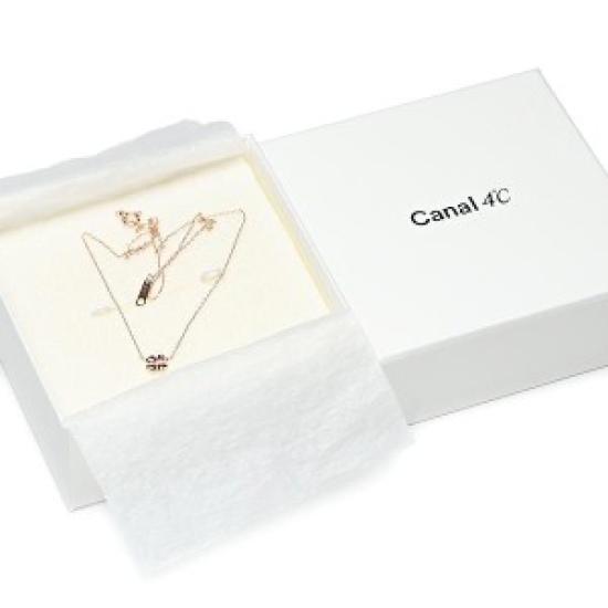 USED Canal 4℃ Clover Ruby Necklace K10 Pink Gold (with box) рожевий
USED Canal 4℃ Clover Ruby Necklace K10 Pink Gold (with box) рожевий