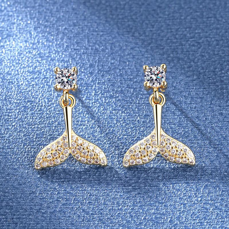 Hot Sale 925 Copper Women Hoop Earrings Luxury Sparkling Pave CZ U Shape Star Moon Fashion Earring For Girl
Hot Sale 925 Copper Women Hoop Earrings Luxury Sparkling Pave CZ U Shape Star Moon Fashion Earring For Girl
