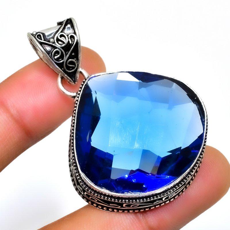 Подвеска ручной работы с драгоценным камнем Londonblue Topaz 925, посеребренная, 1,89 дюйма
Подвеска ручной работы с драгоценным камнем Londonblue Topaz 925, посеребренная, 1,89 дюйма