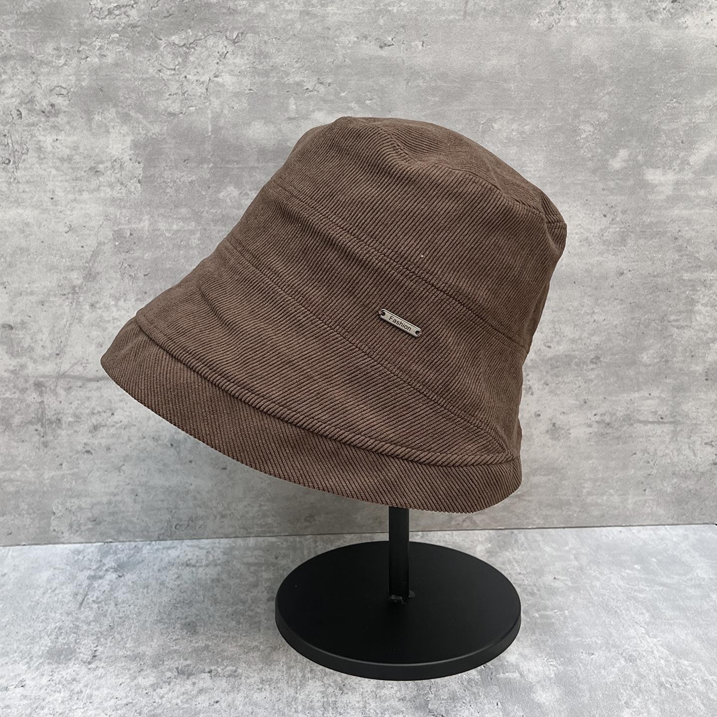 Japanese Retro Corduroy Flip Bucket Hat Women S Autumn Face Small Bucket Hat Versatile Casual Sun Hat M(56-58cm) темно-коричневого кольору
Japanese Retro Corduroy Flip Bucket Hat Women S Autumn Face Small Bucket Hat Versatile Casual Sun Hat M(56-58cm) темно-коричневого кольору