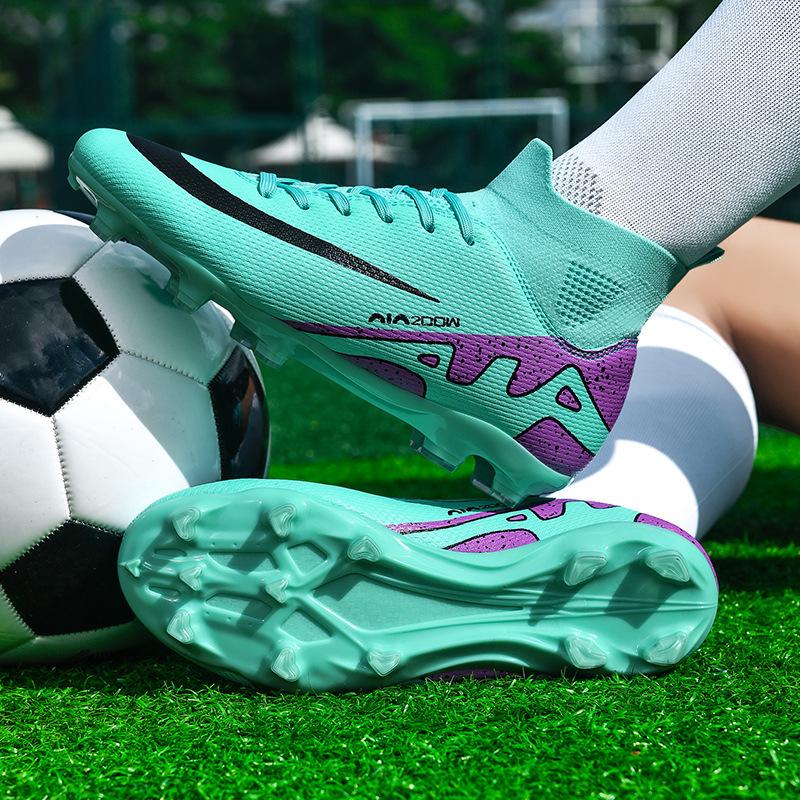 High-top football shoes men s and women s adult children s youth long nails broken nails competition training shoes size 45
High-top football shoes men s and women s adult children s youth long nails broken nails competition training shoes size 45