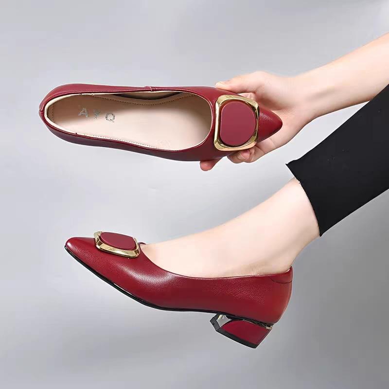 Fashion commuter versatile Doudou shoes soft-soled small leather shoes women s new one-pedal lazy shoes comfortable ladyshoes 41 бордовий
Fashion commuter versatile Doudou shoes soft-soled small leather shoes women s new one-pedal lazy shoes comfortable ladyshoes 41 бордовий