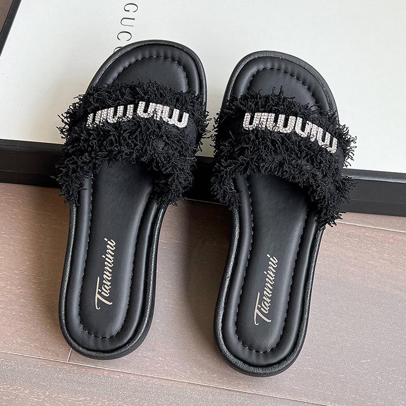 French small fragrant slippers women s 2025 summer new Internet celebrity fashion rhinestone flat beach sandals 40 чёрный
French small fragrant slippers women s 2025 summer new Internet celebrity fashion rhinestone flat beach sandals 40 чёрный