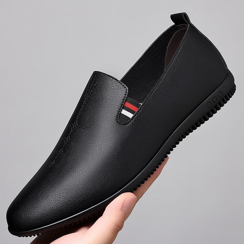 Spring and Autumn new men s daily casual leather shoes men s foot shoes driving white 44 чорний
Spring and Autumn new men s daily casual leather shoes men s foot shoes driving white 44 чорний