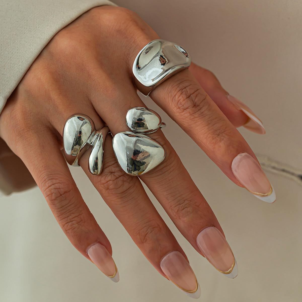 Ingemark 3Pcs/Set Vintage Irregular Water Drop Open Adjustable Rings for Women Trendy Metal Wide Finger Ring Couple Jewelry Gift
Ingemark 3Pcs/Set Vintage Irregular Water Drop Open Adjustable Rings for Women Trendy Metal Wide Finger Ring Couple Jewelry Gift