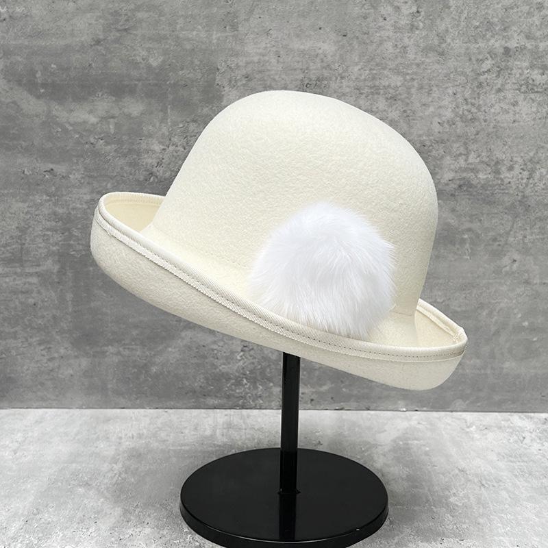 2024 Autumn And Winter New Hepburn Wind Crimping Basin Hat Temperament Elegant Celebrity White Big Hairball Woolen Hat M(56-58cm)
2024 Autumn And Winter New Hepburn Wind Crimping Basin Hat Temperament Elegant Celebrity White Big Hairball Woolen Hat M(56-58cm)