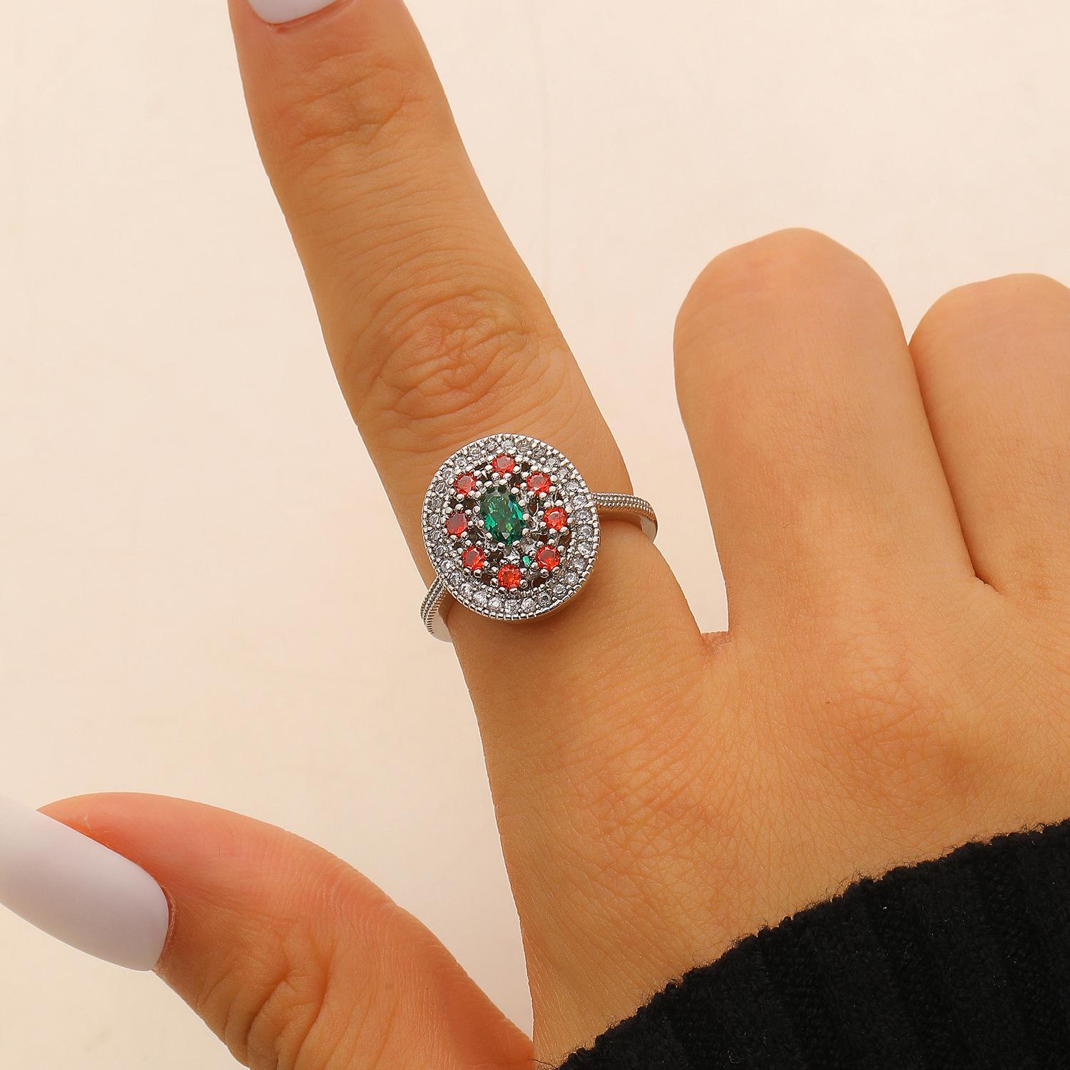European & American Oval Diamond Inlaid Ring: French Retro, High-End, Exquisite Niche Jewelry for Index Finger
European & American Oval Diamond Inlaid Ring: French Retro, High-End, Exquisite Niche Jewelry for Index Finger