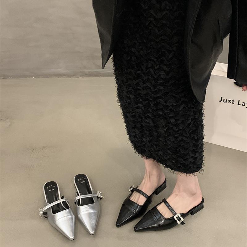2025 Summer Pointed Toe Women Muels Slippers Shoes Fashion Crystal Design Style Low Heel Slides Shoes 35 срібний
2025 Summer Pointed Toe Women Muels Slippers Shoes Fashion Crystal Design Style Low Heel Slides Shoes 35 срібний