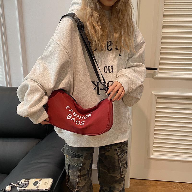 Crossbody bag solid color casual simple fashion shoulder bag to work outdoor versatile messenger bag королівський синій колір
Crossbody bag solid color casual simple fashion shoulder bag to work outdoor versatile messenger bag королівський синій колір