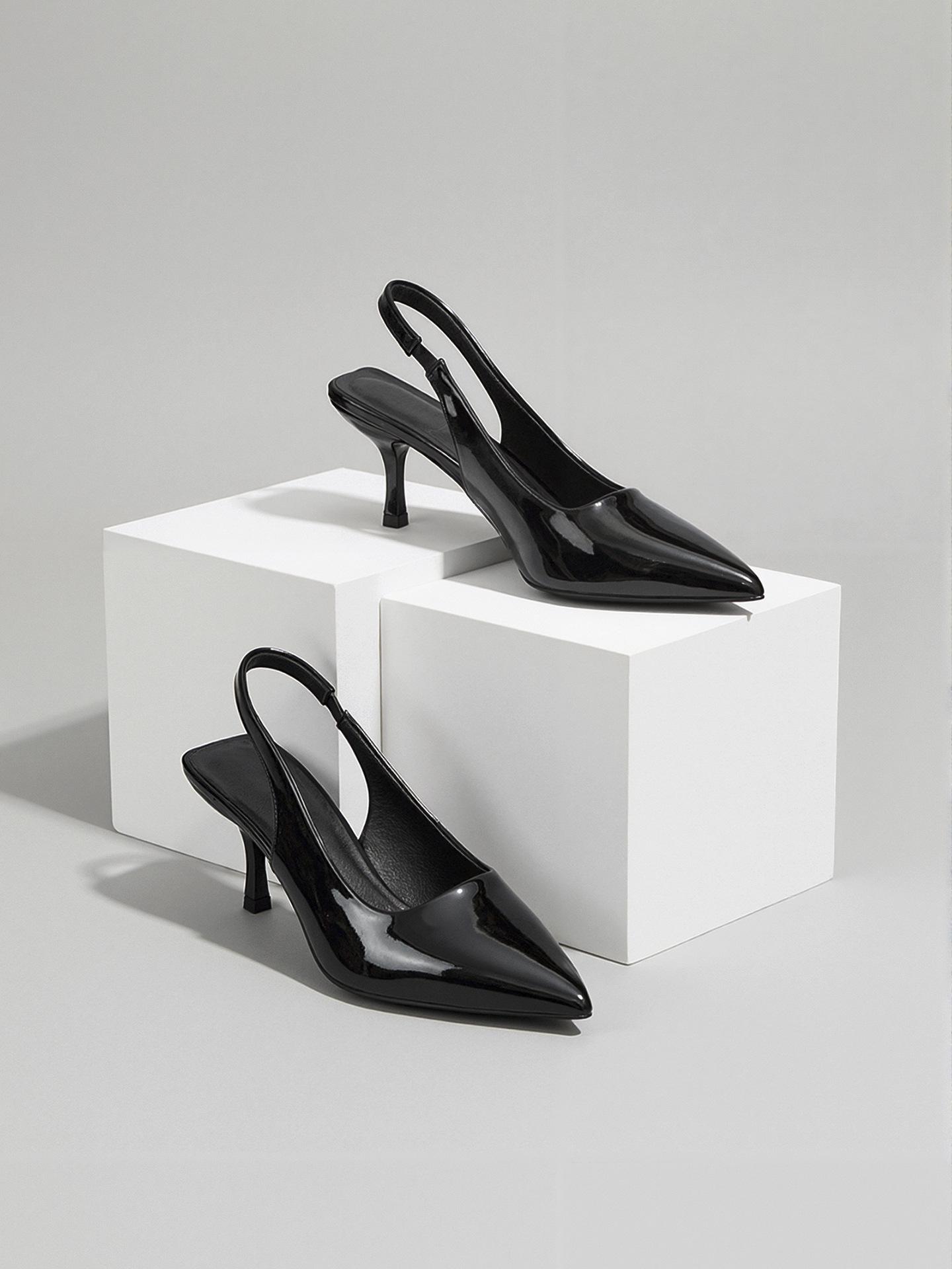 Жіночі літні сандалі-баотоу на високих підборах у французькому стилі для широкої стопи - Зручний, нестомлюючий дизайн із загостреним носком 43 чорний
Жіночі літні сандалі-баотоу на високих підборах у французькому стилі для широкої стопи - Зручний, нестомлюючий дизайн із загостреним носком 43 чорний