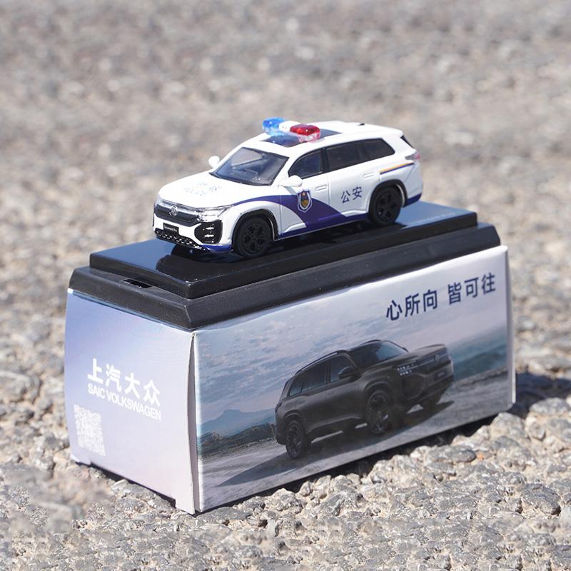 NEW 1:64 Teramont Tiguan Passat Alloy Car Diecasts & Toy Vehicles Car Model Miniature Scale Model Car Toy For Children
NEW 1:64 Teramont Tiguan Passat Alloy Car Diecasts & Toy Vehicles Car Model Miniature Scale Model Car Toy For Children