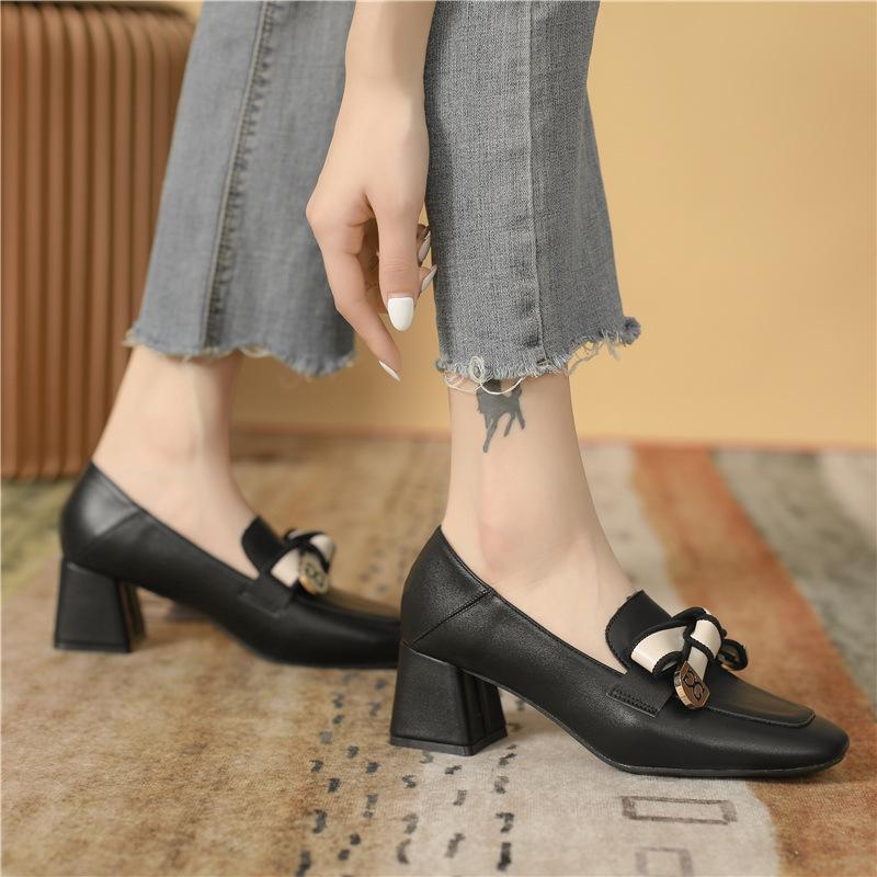 Кожаные туфли на плоской подошве для женской обуви Huizhou Su Yinyin, такие же туфли, корейская версия, весенние новые туфли на высоком каблуке с квадратной головкой для женщин 34 чёрный
Кожаные туфли на плоской подошве для женской обуви Huizhou Su Yinyin, такие же туфли, корейская версия, весенние новые туфли на высоком каблуке с квадратной головкой для женщин 34 чёрный