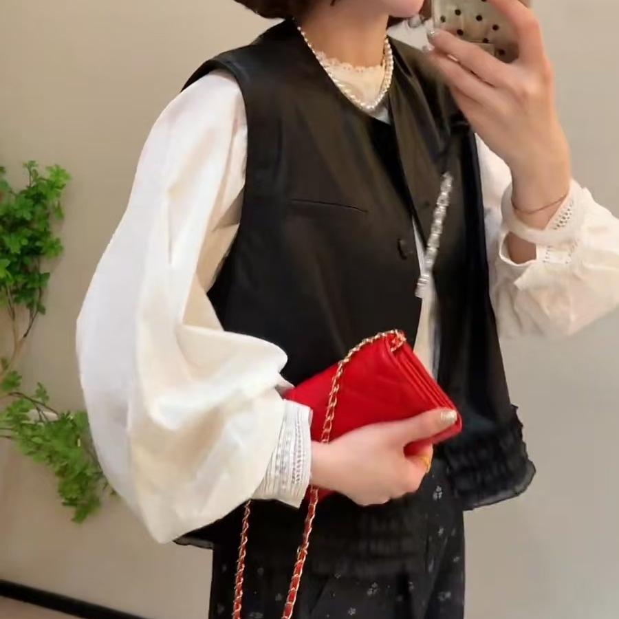 Женский весенний жилет из искусственной ПУ кожи в корейском стиле с кружевной отделкой по низу L чёрный
Женский весенний жилет из искусственной ПУ кожи в корейском стиле с кружевной отделкой по низу L чёрный