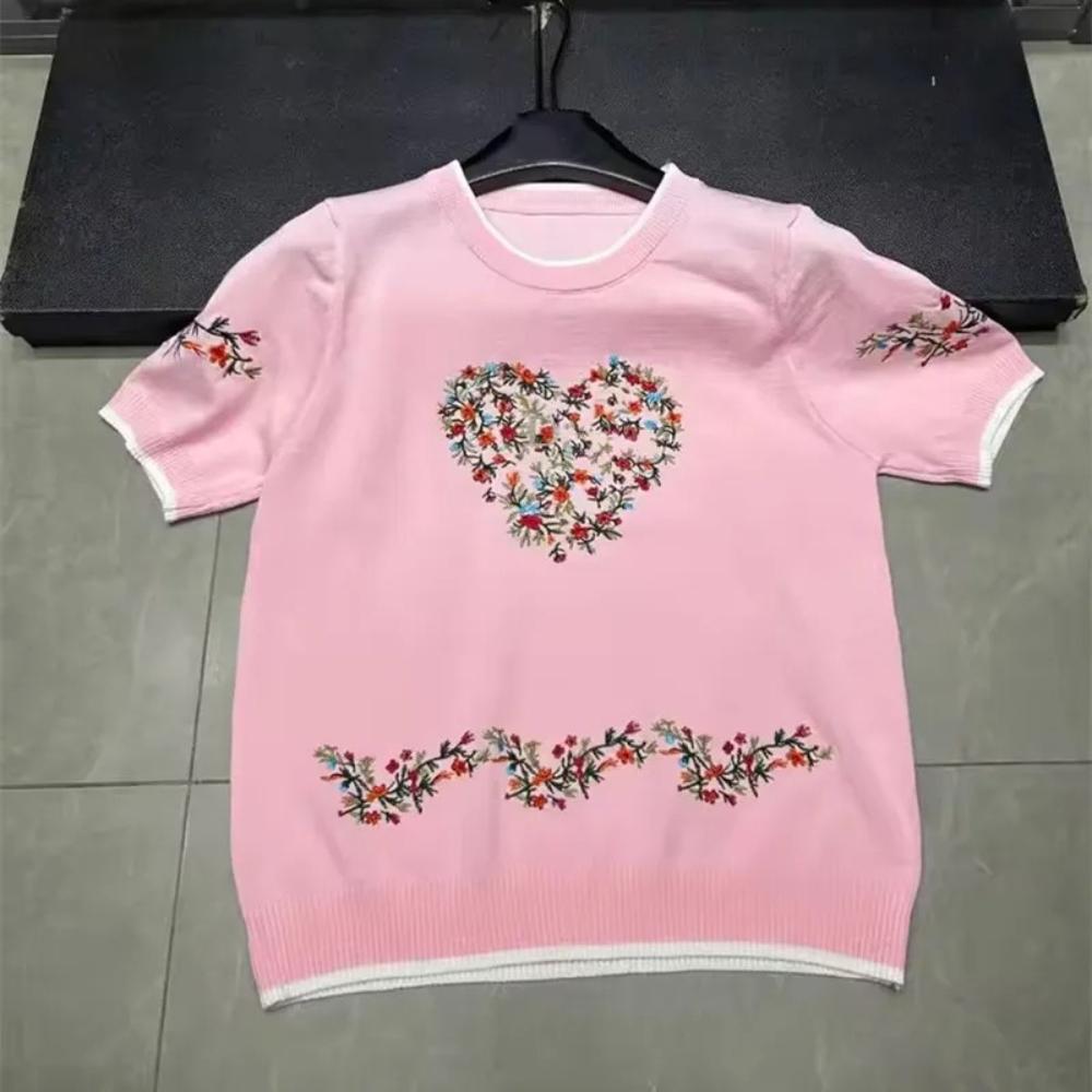 New 2026 Brand Women s Floral Jacquard O-Neck Casual Short Sleeve T-Shirt Sweet Knitted Tops Ladies Knitwear Loose Sweater One Size рожевий
New 2026 Brand Women s Floral Jacquard O-Neck Casual Short Sleeve T-Shirt Sweet Knitted Tops Ladies Knitwear Loose Sweater One Size рожевий