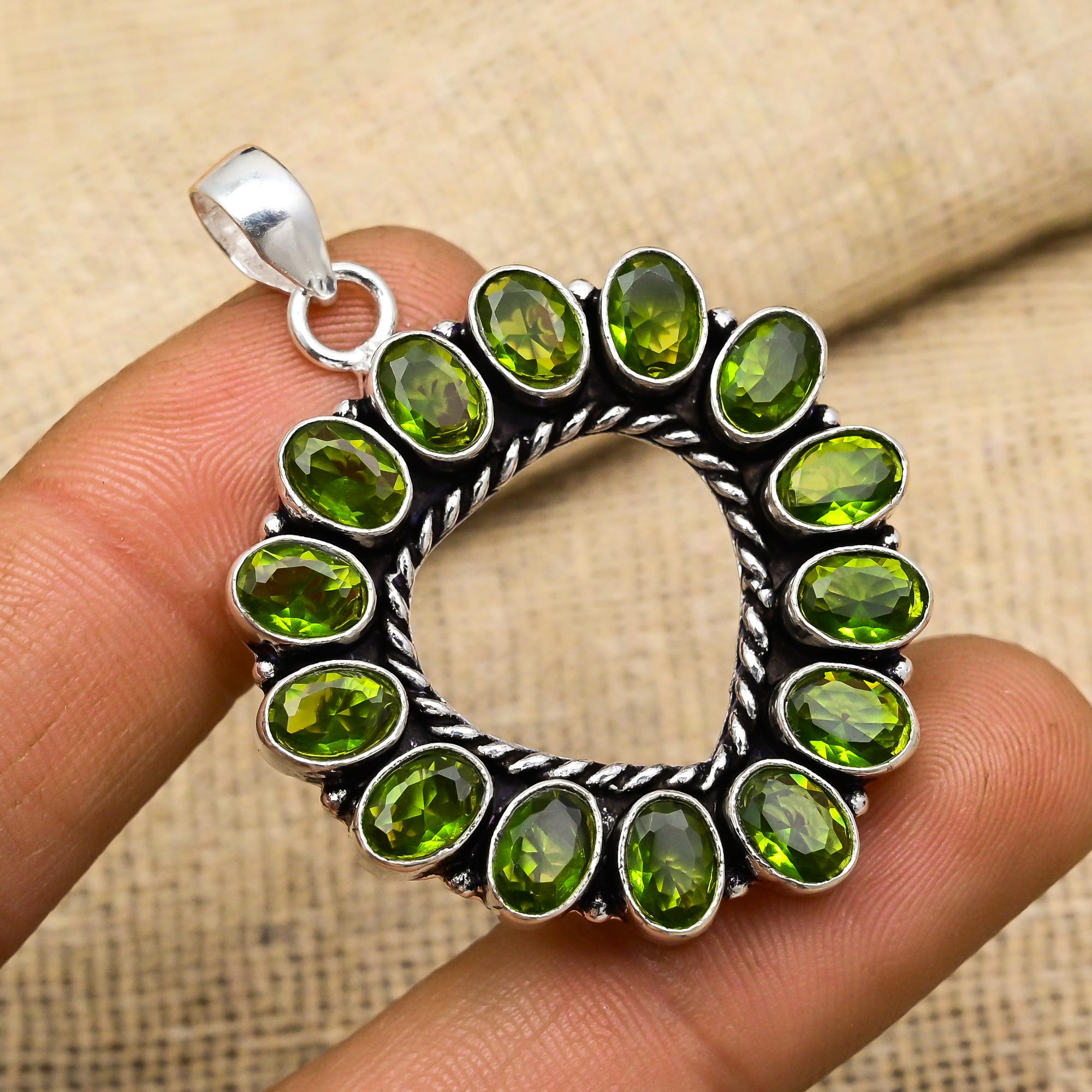 Peridot Gemstone 925 Sterling Silver Handmade Excellent Silver Chain Pendant Jewelry 1.96 inches зелений
Peridot Gemstone 925 Sterling Silver Handmade Excellent Silver Chain Pendant Jewelry 1.96 inches зелений