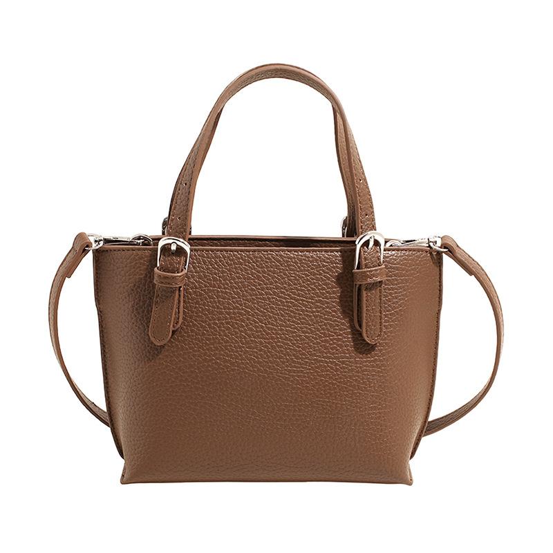 New Fashi Handheld Bucket Bag Versatile Western Style Shoulder Bag Commuter Crossbody Bag кофейный
New Fashi Handheld Bucket Bag Versatile Western Style Shoulder Bag Commuter Crossbody Bag кофейный