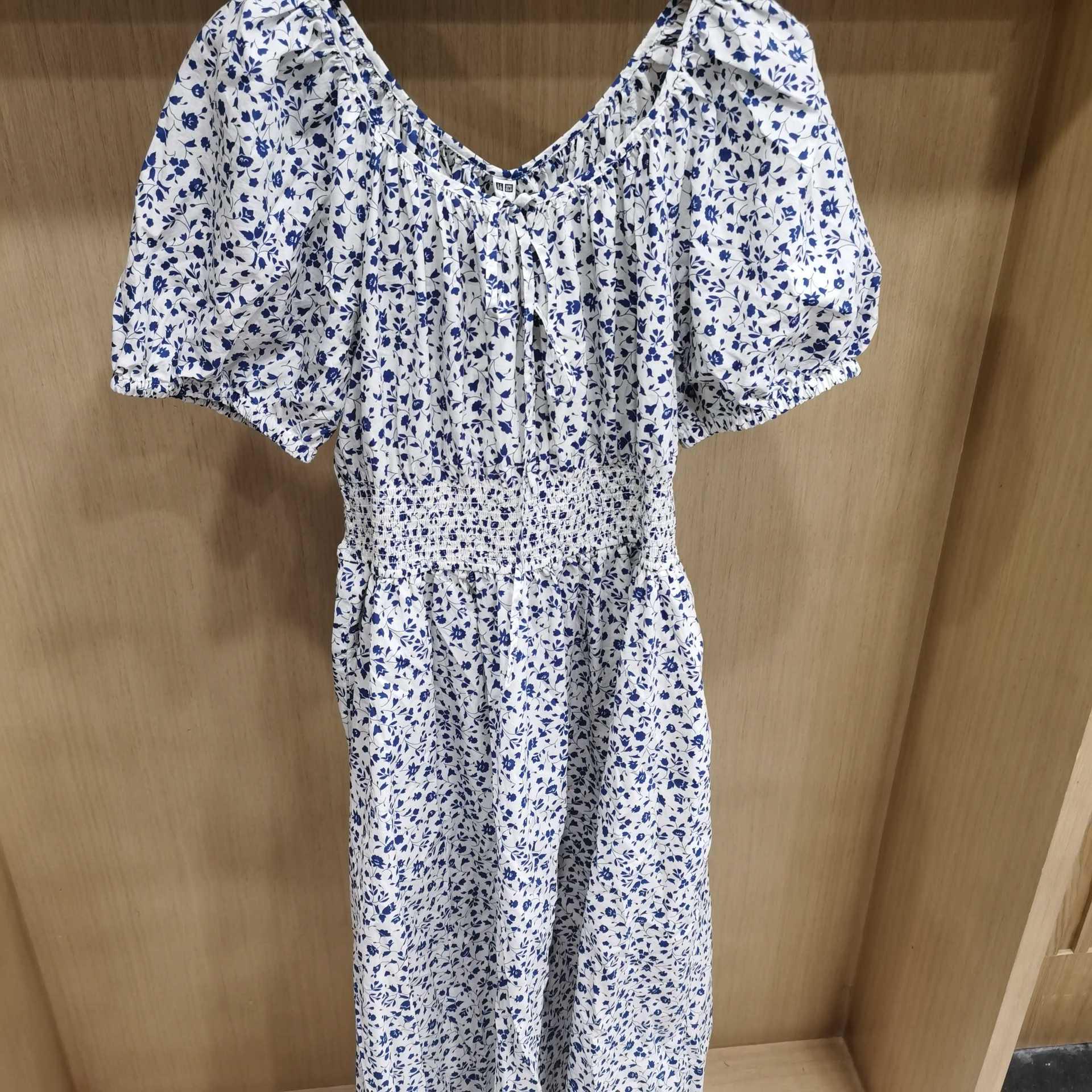 Платье женское с коротким рукавом-буф и принтом в японском стиле - Новинка Весна/Лето, приталенное S
Платье женское с коротким рукавом-буф и принтом в японском стиле - Новинка Весна/Лето, приталенное S