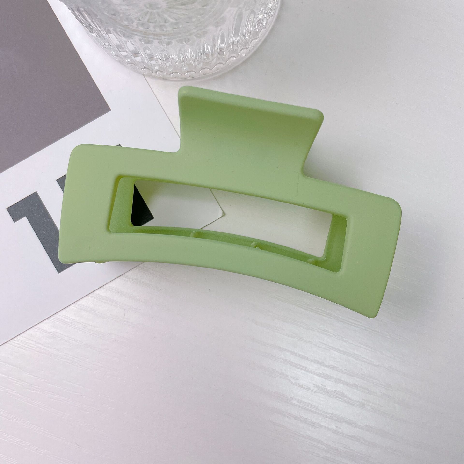 Нова велика заколка для волосся Жіноча заколка Пряжка для аксесуарів для волосся Пластикові кігті Крабики Шпильки для жінок Затискачі
Нова велика заколка для волосся Жіноча заколка Пряжка для аксесуарів для волосся Пластикові кігті Крабики Шпильки для жінок Затискачі