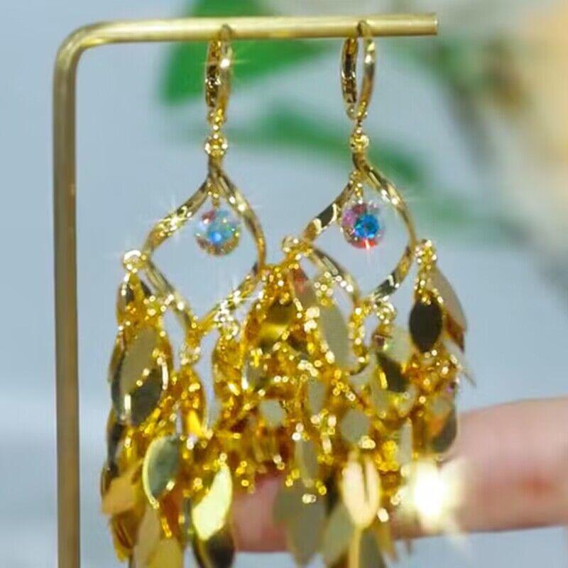 Новые Серьги-подвески с длинной бахромой из металлических пайеток для женщин и девушек, Преувеличенные серьги с соединением
Новые Серьги-подвески с длинной бахромой из металлических пайеток для женщин и девушек, Преувеличенные серьги с соединением