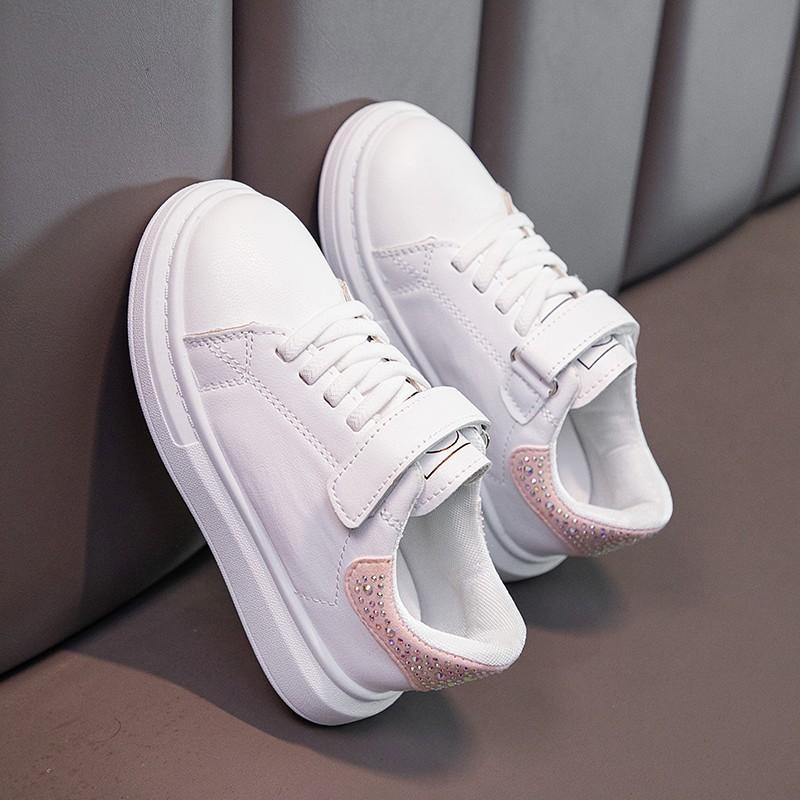 White Soft Leather Girls Casual Shoes Autumn School Running Sneakers Kids Breathable Board Shoes Children Flats Sport Shoes 26
White Soft Leather Girls Casual Shoes Autumn School Running Sneakers Kids Breathable Board Shoes Children Flats Sport Shoes 26