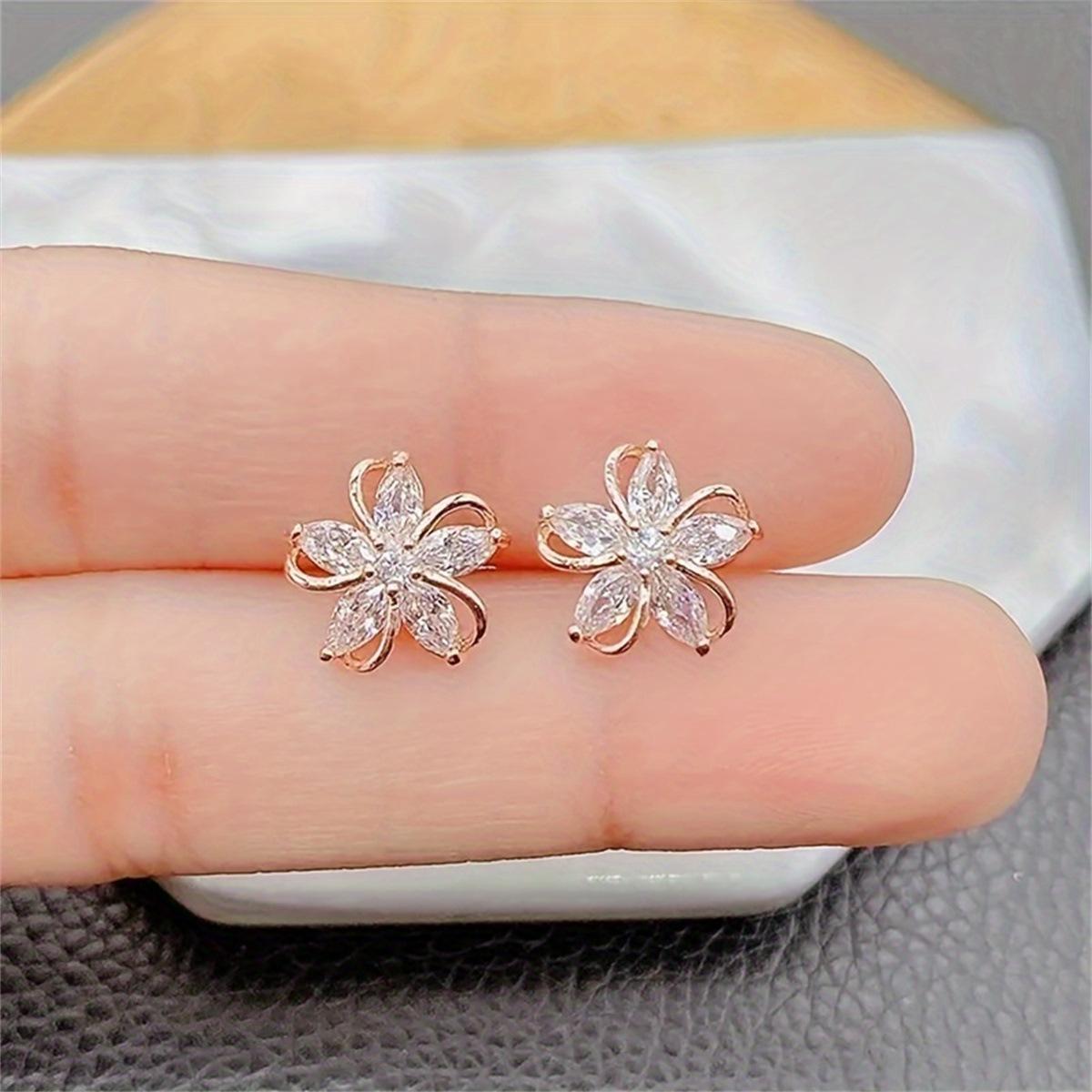Cute Minimalist Flower Stud Earrings For Women Fashionable Versatile Daily Wear Jewelry Elegant Floral Ear Accessories рожевий колір золота
Cute Minimalist Flower Stud Earrings For Women Fashionable Versatile Daily Wear Jewelry Elegant Floral Ear Accessories рожевий колір золота