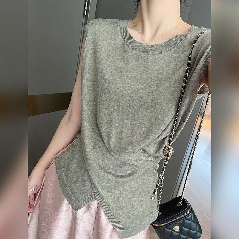 white round neck sleeveless knit top with side button detail onesize зелений
white round neck sleeveless knit top with side button detail onesize зелений