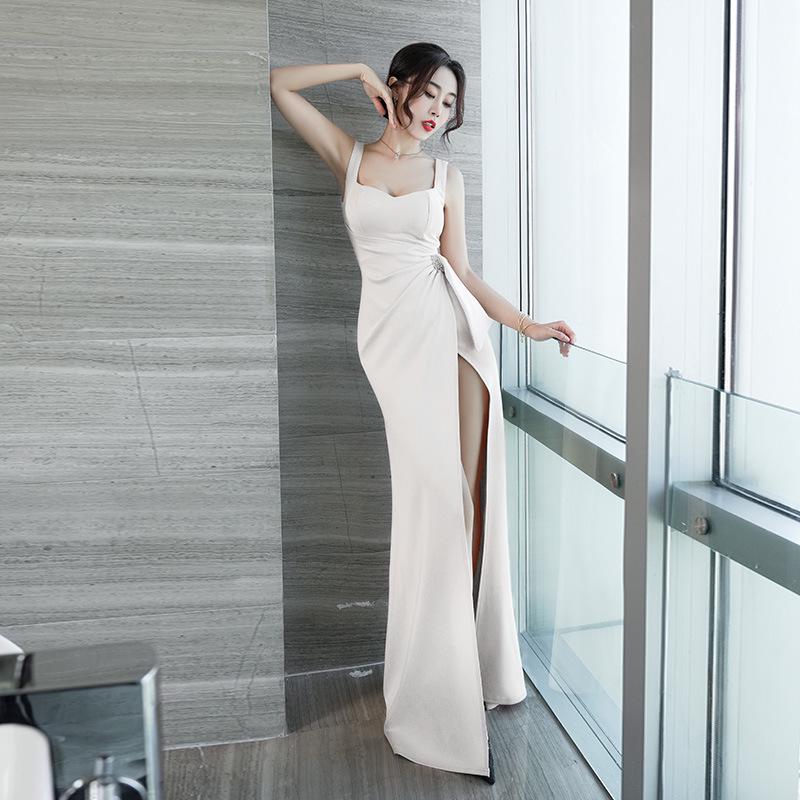 2025 Red Strapless High-Slit Sexy Fishtail Dress Medium білий
2025 Red Strapless High-Slit Sexy Fishtail Dress Medium білий