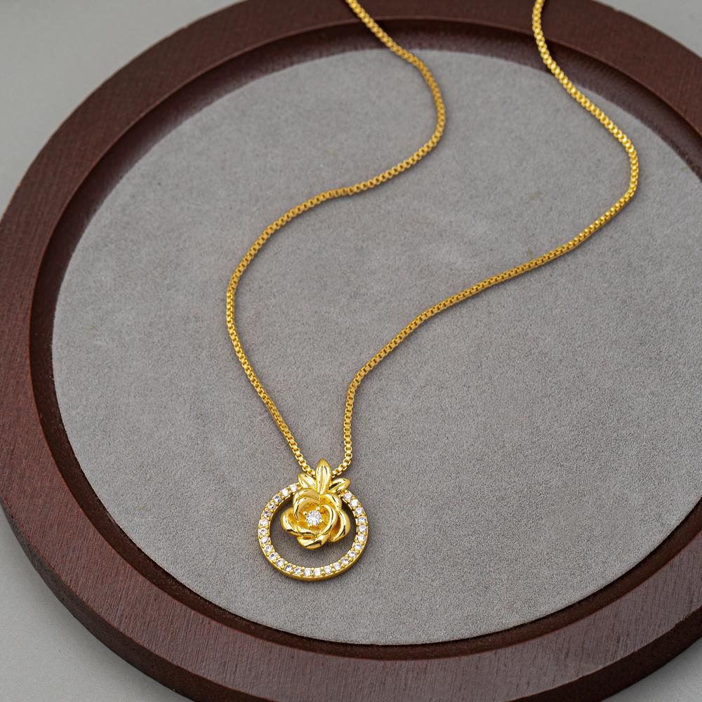 Ретро оригинальный нишевый дизайн латунь позолоченная подвеска в виде цветка розы ожерелье аксессуары для женщин
Ретро оригинальный нишевый дизайн латунь позолоченная подвеска в виде цветка розы ожерелье аксессуары для женщин
