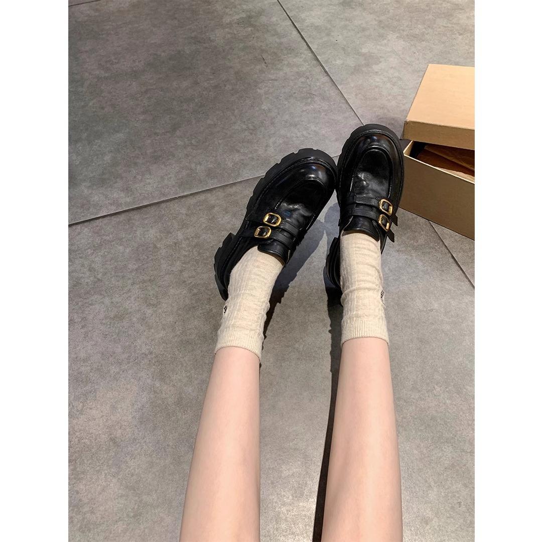 Cowhide version~ 6cm height increase washed leather gold buckle thick heel thick sole loafer single shoes women s small leather shoes 40
Cowhide version~ 6cm height increase washed leather gold buckle thick heel thick sole loafer single shoes women s small leather shoes 40