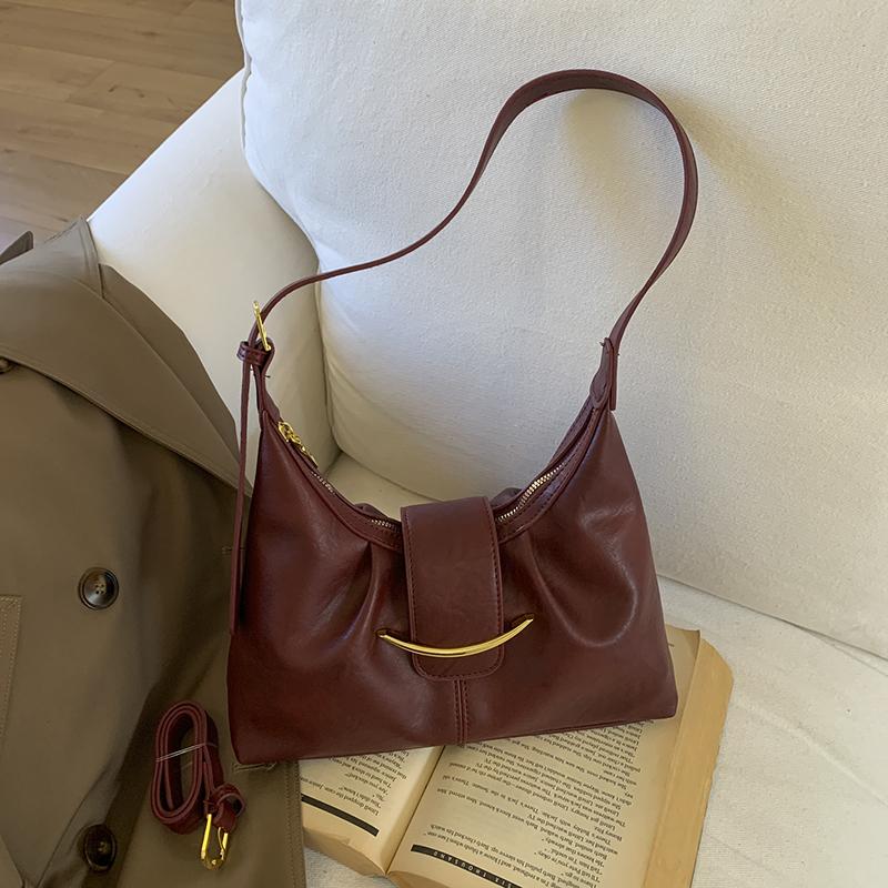 Vintage Underarm Bag for Women Minimalist Shoulder Crossbody Purse Fashion Handbag Sle Wrinkles High-End Feeling Shoulder Bag
Vintage Underarm Bag for Women Minimalist Shoulder Crossbody Purse Fashion Handbag Sle Wrinkles High-End Feeling Shoulder Bag