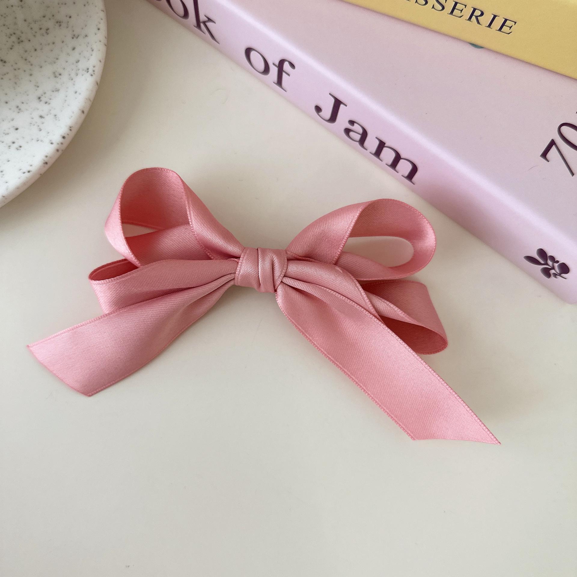 Jisoo Style Black Bow Hair Clip - Academy Ribbon Pigtail Accessory for Girls Standard
Jisoo Style Black Bow Hair Clip - Academy Ribbon Pigtail Accessory for Girls Standard